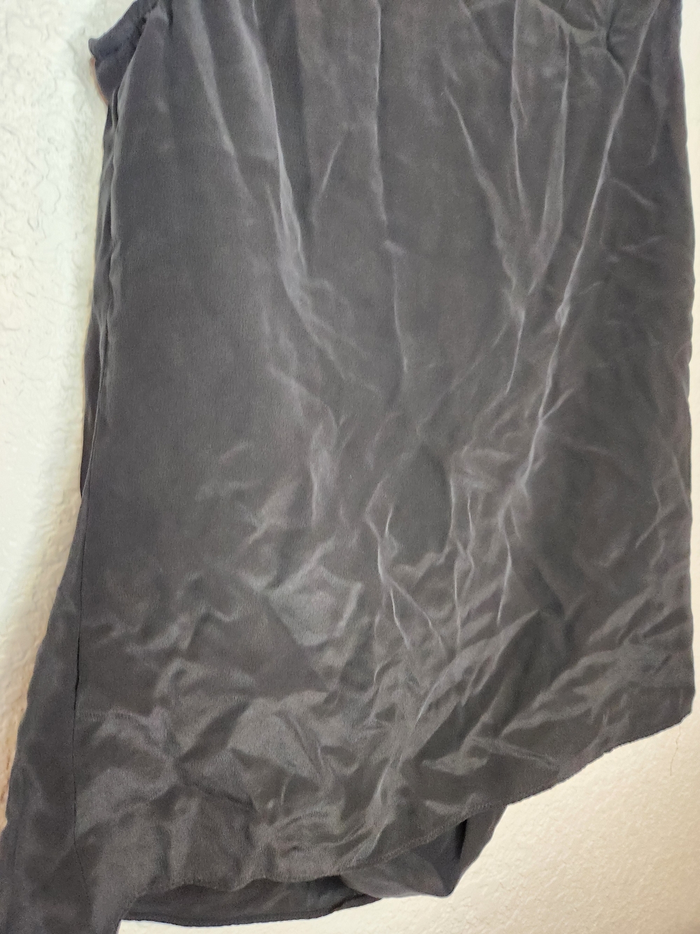 Cut25 size 0 sleeveless top with a draped cowl neckline 100% Silk style 131933 - Picture 6 of 11